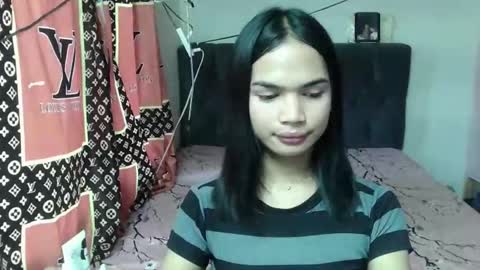 Snapshot of prettykhelcy chatting on May 16, 2:19 am prettykhelcy online show from May 16, 2:19 am