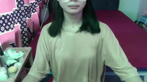 Snapshot of prettykhelcy chatting on May 28, 1:25 am prettykhelcy online show from May 28, 1:25 am