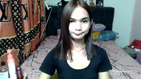Snapshot of prettykhelcy chatting on June 16, 1:58 pm prettykhelcy online show from June 16, 1:58 pm