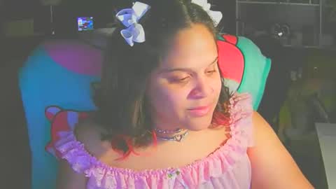 prettykittymami69 online show from December 17, 2:39 am