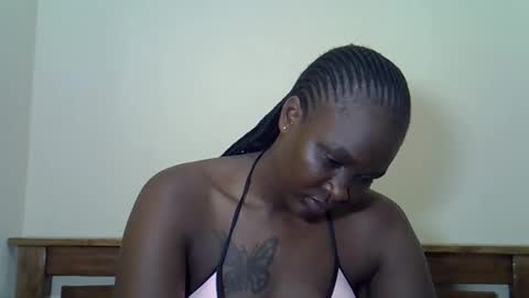 LILIAN online show from May 11, 4:04 pm