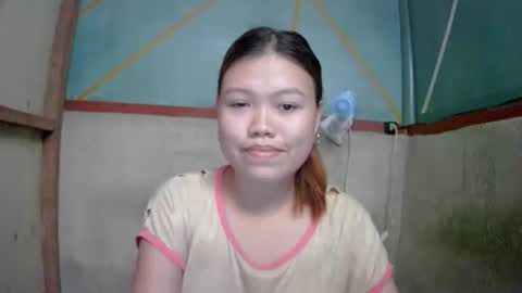 Snapshot of prettymae756493 chatting on April 26, 5:27 am prettymae756493 online show from April 26, 5:27 am