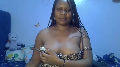 prettymel1 online show from March 22, 5:27 pm