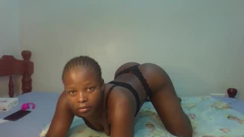 Snapshot of prettymelly_ chatting on May 8, 11:15 am Melly online show from May 8, 11:15 am