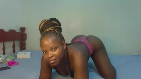 Snapshot of prettymelly_ chatting on May 20, 6:41 am Melly online show from May 20, 6:41 am
