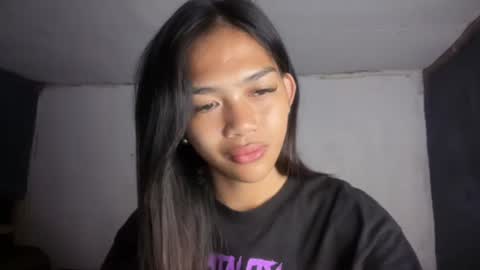 Snapshot of prettymiya chatting on August 8, 6:26 am Miya 3 online show from August 8, 6:26 am