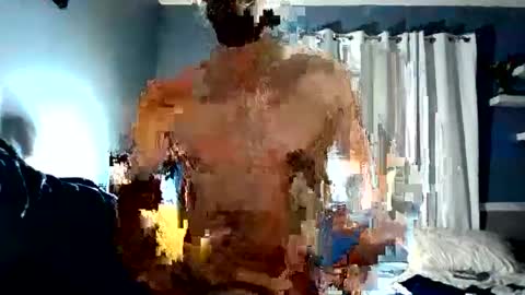 Snapshot of prettymuchafreak387930 chatting on May 18, 4:07 am prettymuchafreak387930 online show from May 18, 4:07 am