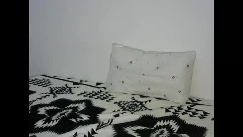 prettyquiny254 online show from October 11, 4:27 pm