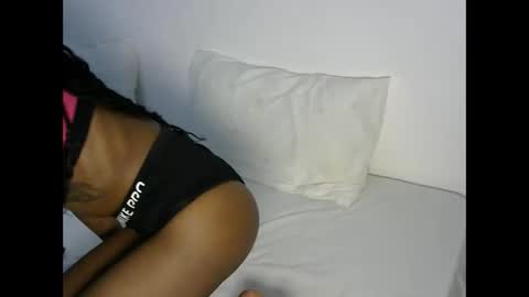 prettyquiny254 online show from October 18, 6:30 pm