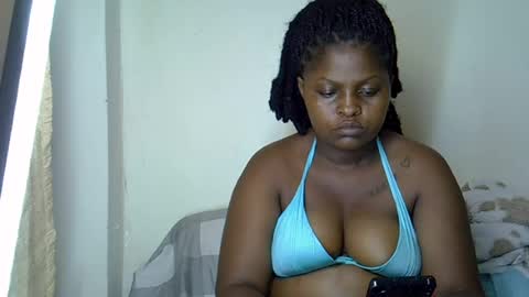 prettyriss online show from June 19, 5:50 pm