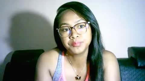 Snapshot of prettysexy3601 chatting on May 8, 2:17 am prettysexy3601 online show from May 8, 2:17 am