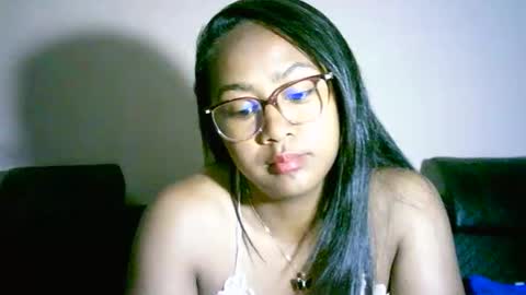 Snapshot of prettysexy3601 chatting on May 12, 1:58 am prettysexy3601 online show from May 12, 1:58 am