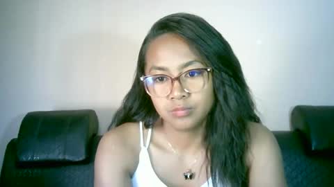 Snapshot of prettysexy3601 chatting on June 1, 6:37 am prettysexy3601 online show from June 1, 6:37 am
