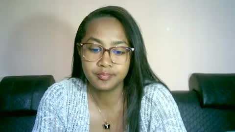Snapshot of prettysexy3601 chatting on June 15, 7:32 am prettysexy3601 online show from June 15, 7:32 am