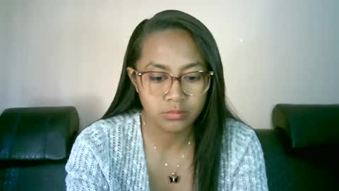 Snapshot of prettysexy3601 chatting on June 16, 7:00 am prettysexy3601 online show from June 16, 7:00 am