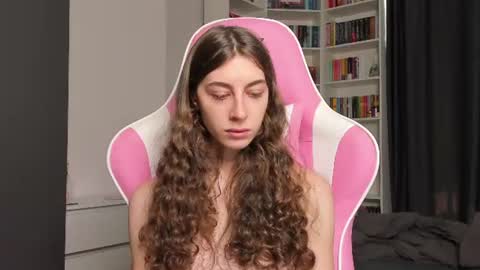 Sophie  next stream will be at Monday  i will wait you guys  online show from June 19, 7:01 am