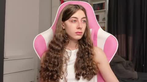 Sophie  next stream will be at Monday  i will wait you guys  online show from June 22, 5:26 am
