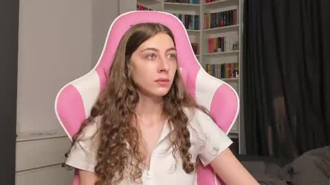 Sophie  next stream will be at Monday  i will wait you guys  online show from July 18, 6:39 am