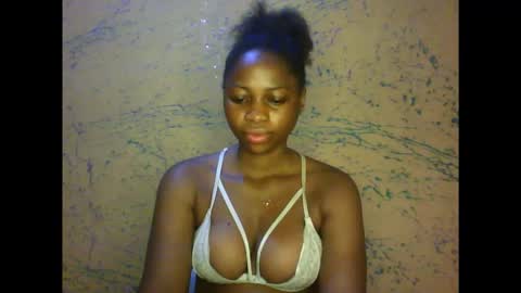 prettyxxpac online show from March 5, 12:06 am