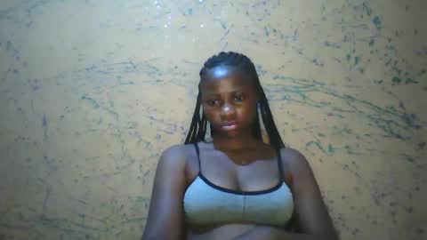 Snapshot of prettyxxpac chatting on June 5, 5:14 am prettyxxpac online show from June 5, 5:14 am