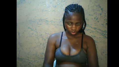 Snapshot of prettyxxpac chatting on June 7, 1:21 am prettyxxpac online show from June 7, 1:21 am