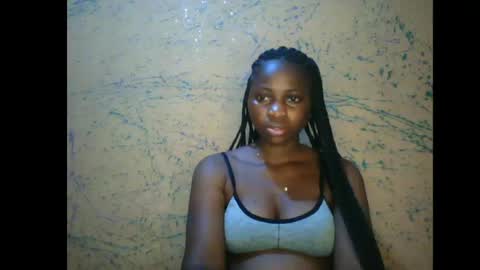 Snapshot of prettyxxpac chatting on June 12, 1:15 am prettyxxpac online show from June 12, 1:15 am
