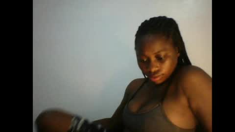 Snapshot of prettyxxpac chatting on June 27, 2:05 am prettyxxpac online show from June 27, 2:05 am
