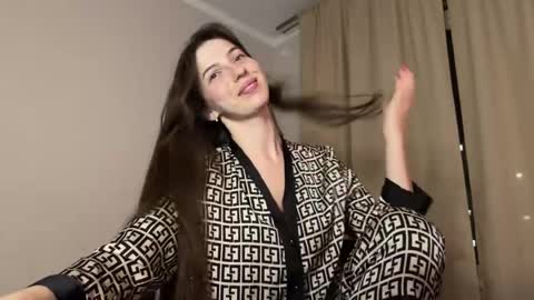 prettyyy_angel online show from April 28, 7:08 pm