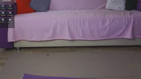 Snapshot of prettyyy_kitty chatting on July 11, 2:25 am Kitty online show from July 11, 2:25 am
