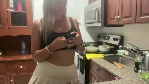 Snapshot of prettyyykittyyy22 chatting on November 11, 2:22 am prettyyykittyyy22 online show from November 11, 2:22 am