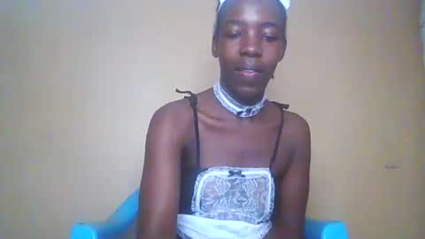 prettyzuzu online show from September 12, 6:46 am