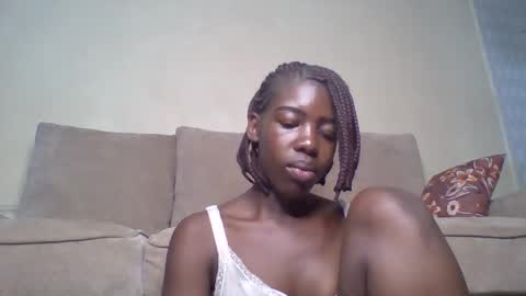 prettyzuzu online show from September 25, 8:51 am