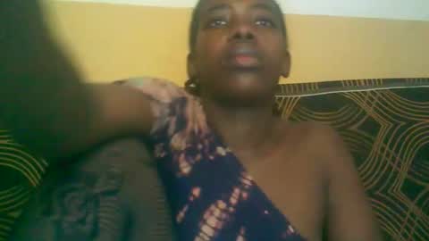 prettyzuzu online show from October 28, 6:39 am