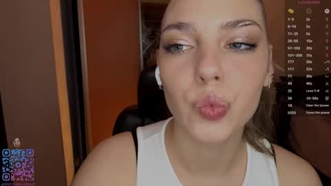 Amelia online show from January 16, 5:39 pm