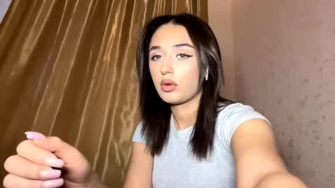 Snapshot of pricillalivsey chatting on December 5, 12:47 pm Sofi online show from December 5, 12:47 pm