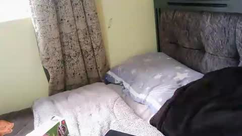 pricky375313 online show from February 28, 11:44 am