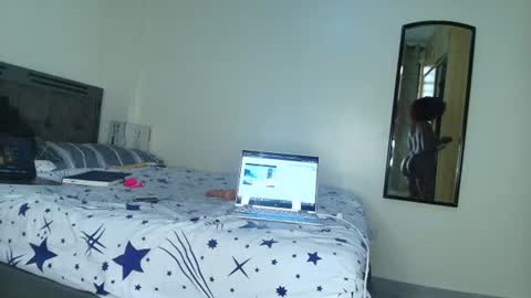 pricky375313 online show from June 19, 5:01 am
