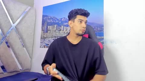 prince_arthur77 online show from December 3, 1:53 pm