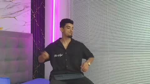 Snapshot of prince_arthur77 chatting on May 30, 4:42 am prince_arthur77 online show from May 30, 4:42 am