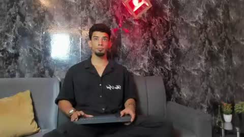 Snapshot of prince_arthur77 chatting on July 8, 1:59 pm prince_arthur77 online show from July 8, 1:59 pm