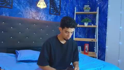 Snapshot of prince_arthur77 chatting on July 15, 2:33 pm prince_arthur77 online show from July 15, 2:33 pm