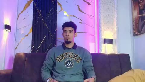 Snapshot of prince_arthur77 chatting on July 23, 1:42 pm prince_arthur77 online show from July 23, 1:42 pm