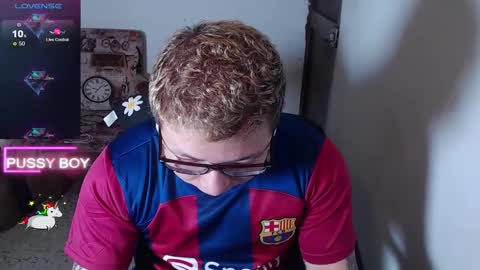 Snapshot of prince_ftm1 chatting on February 27, 4:32 pm Prince online show from February 27, 4:32 pm