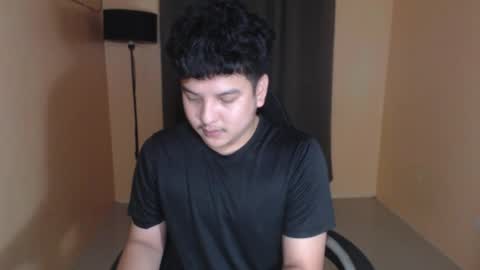 Snapshot of prince_killian chatting on April 29, 9:24 am Killian online show from April 29, 9:24 am