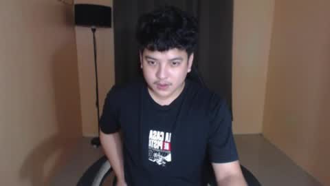 Snapshot of prince_killian chatting on May 5, 8:28 pm Killian online show from May 5, 8:28 pm