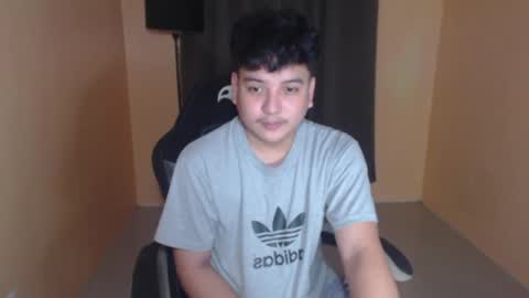 Snapshot of prince_killian chatting on May 21, 10:00 am Killian online show from May 21, 10:00 am