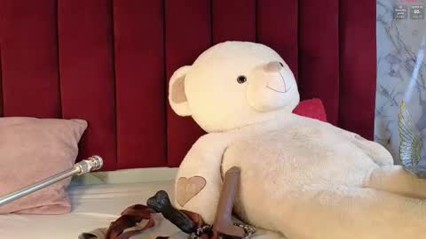 PRINCEPOPPY  online show from November 16, 8:25 pm