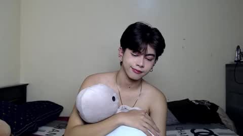 Snapshot of princecalix chatting on January 8, 7:10 am princecalix online show from January 8, 7:10 am