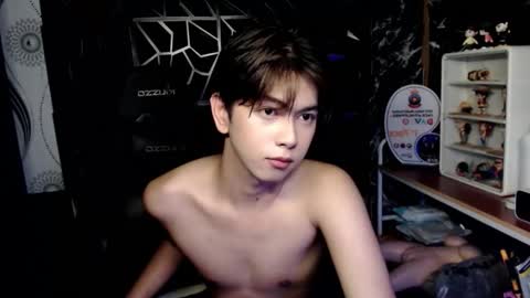 Snapshot of princecalix chatting on February 9, 9:41 pm princecalix online show from February 9, 9:41 pm