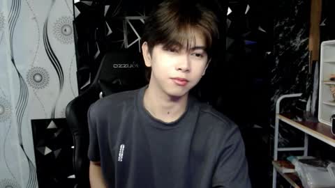 Snapshot of princecalix chatting on February 14, 3:20 pm princecalix online show from February 14, 3:20 pm